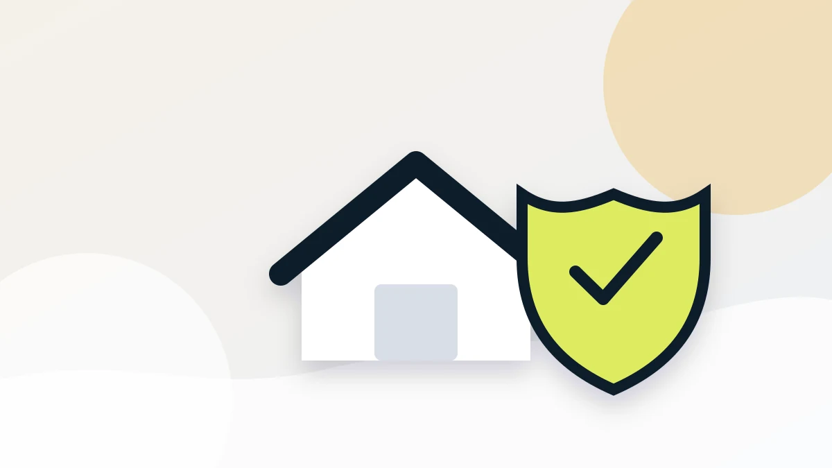 Casa protetta da uno scudo con documenti di assicurazione